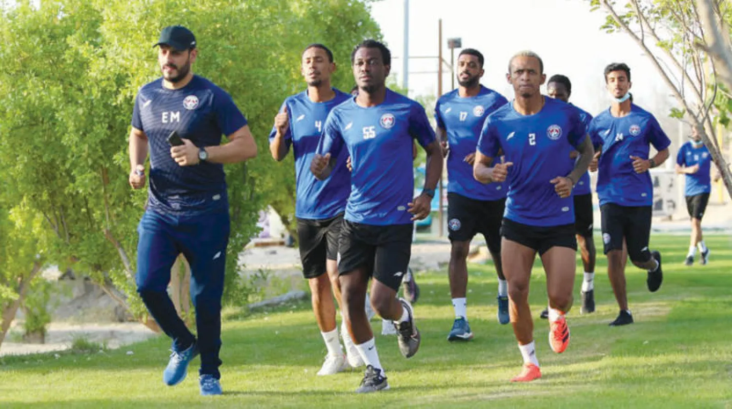 بعض لاعبي العدالة أثناء حصة تدريبية