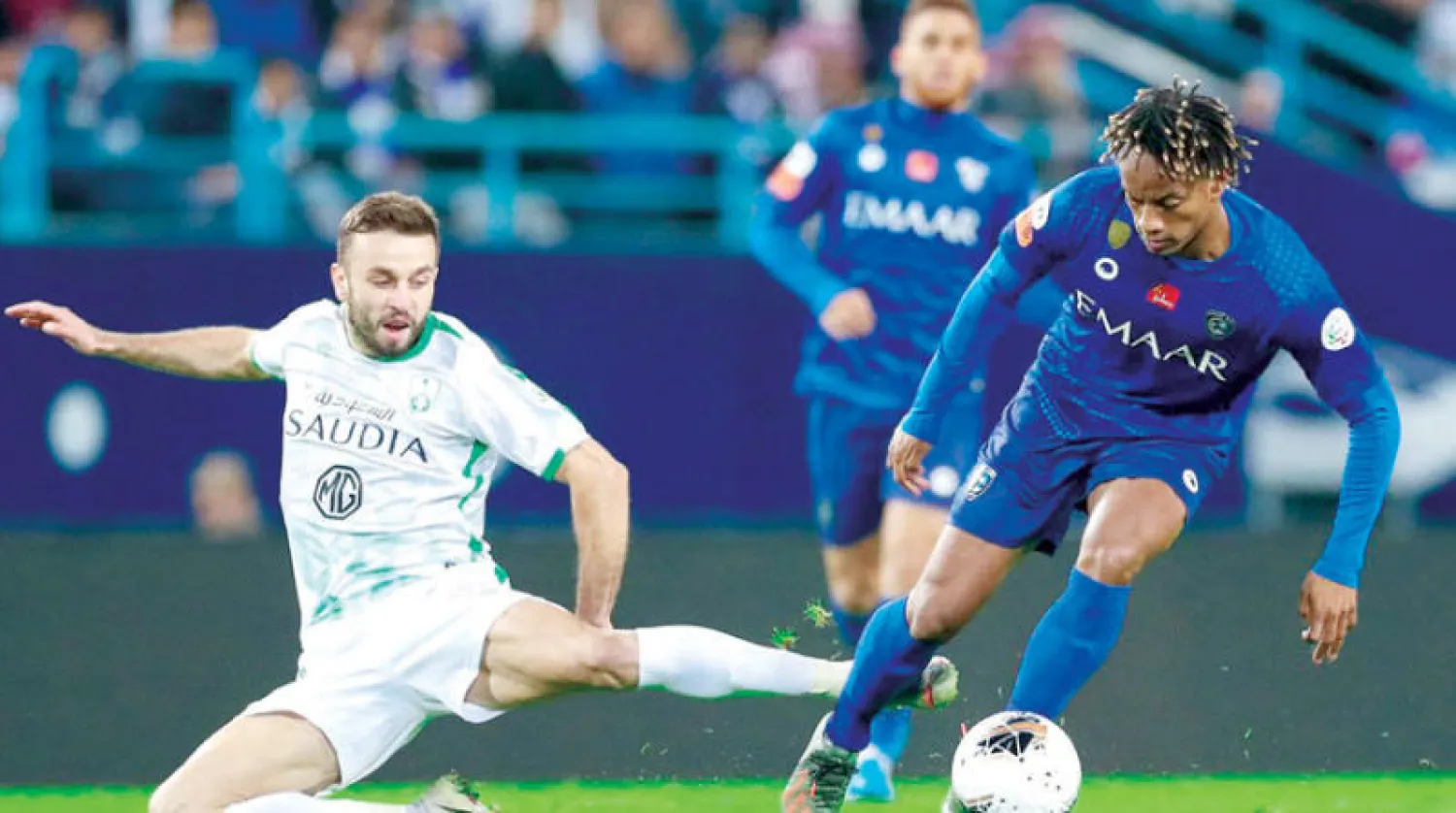 جانب من منافسات الدوري السعودي للمحترفين (الشرق الأوسط)