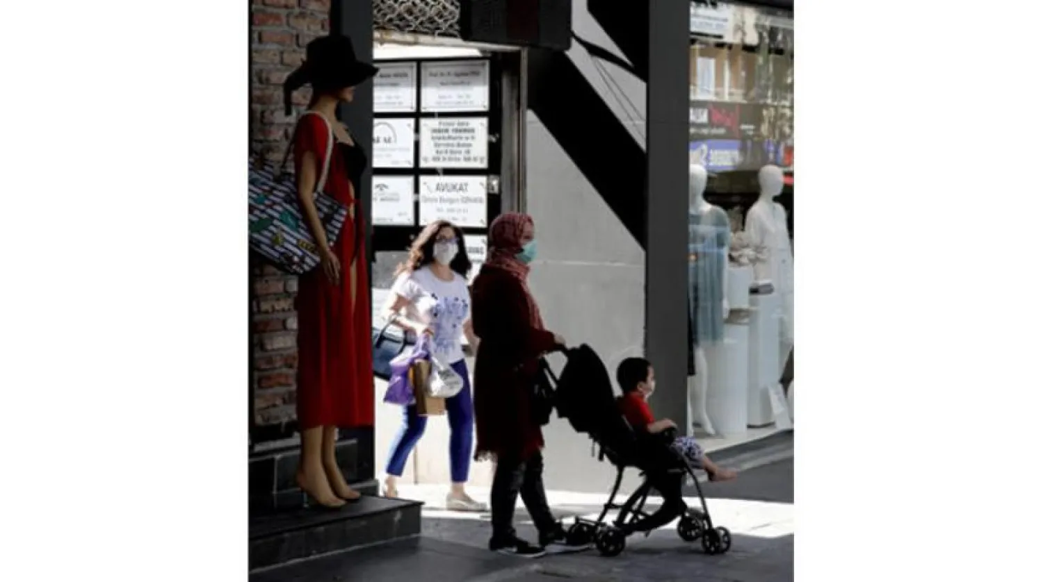 Turkey’s foreign trade deficit rose 102.7 percent year-on-year in May. AP