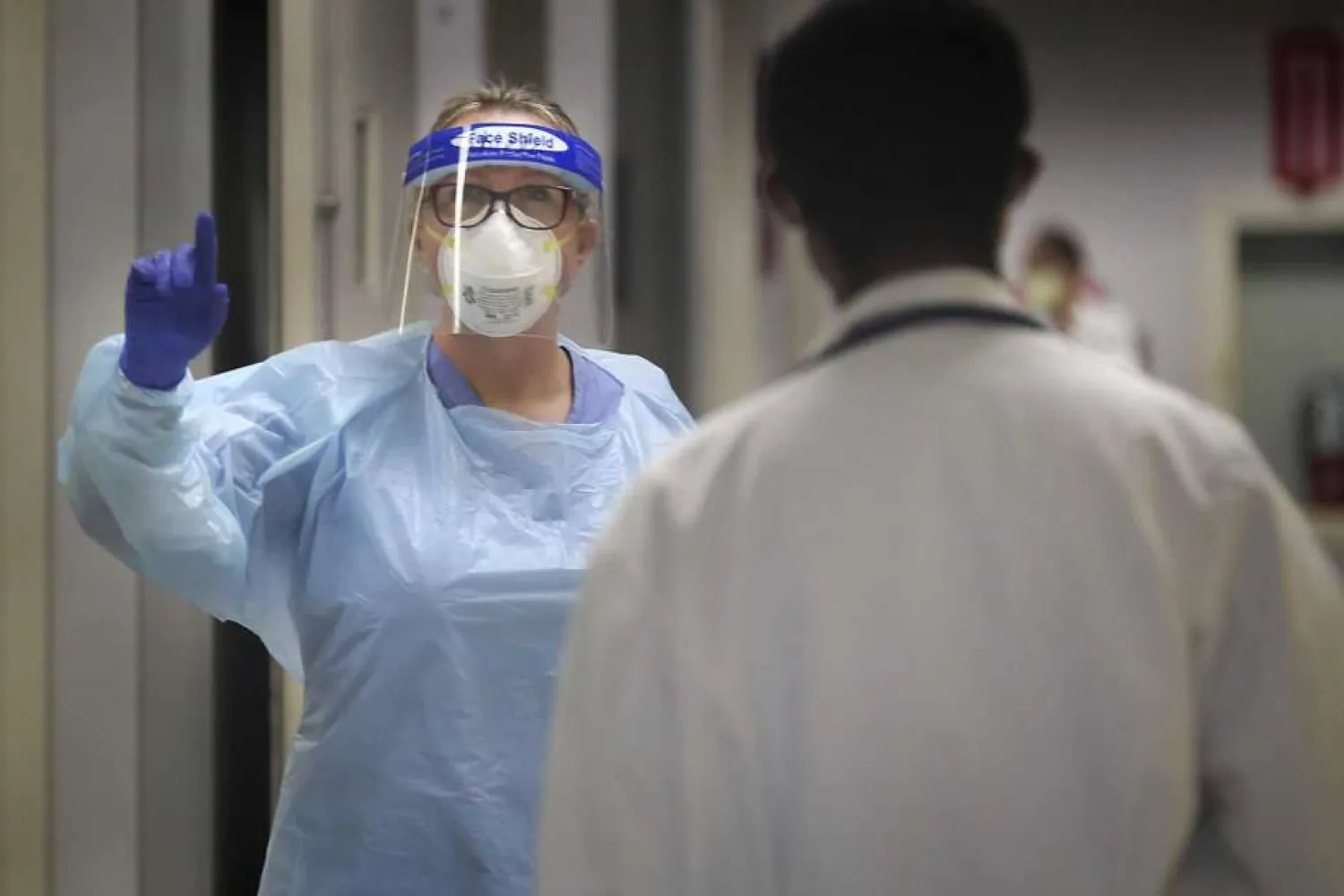 French Medics Sue Over Mask, Equipment Shortages Amid Virus