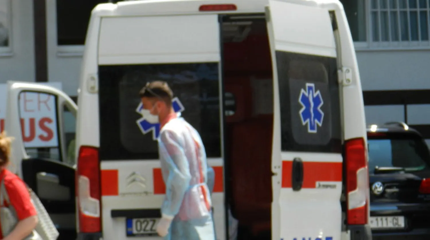 Kosova'da koronavirüs tedbirleri geri getirildi