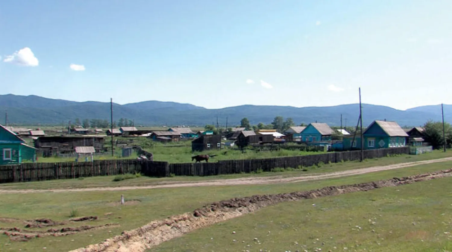 البلدة السيبيرية التي طوّقتها السلطات الروسية بخندق (رويترز)