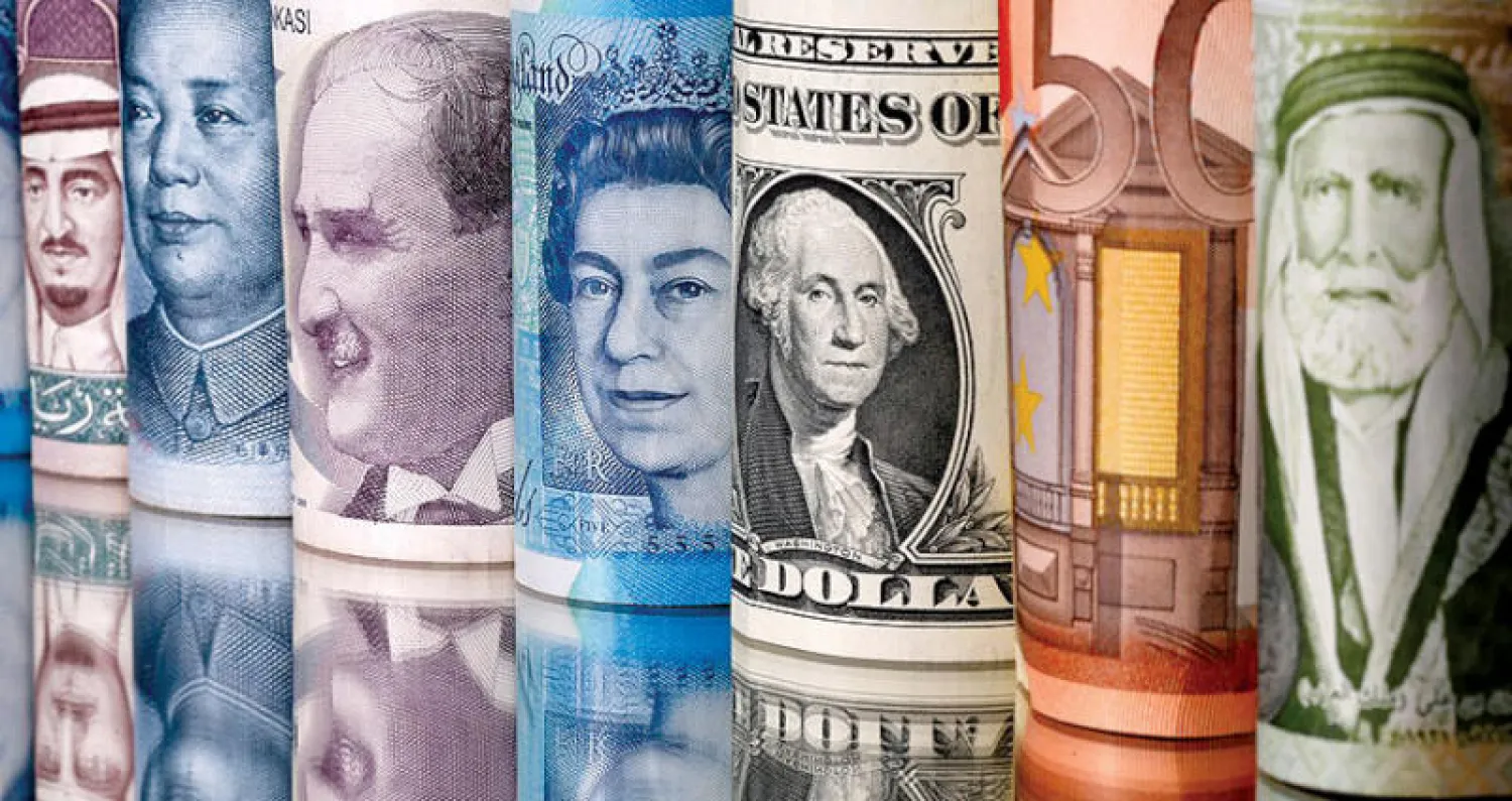 تخشى المؤسسات الدولية أن يتجاوز حجم الدين العام العالمي مستوى الناتج الإجمالي بسبب الجائحة وتبعاتها (رويترز)