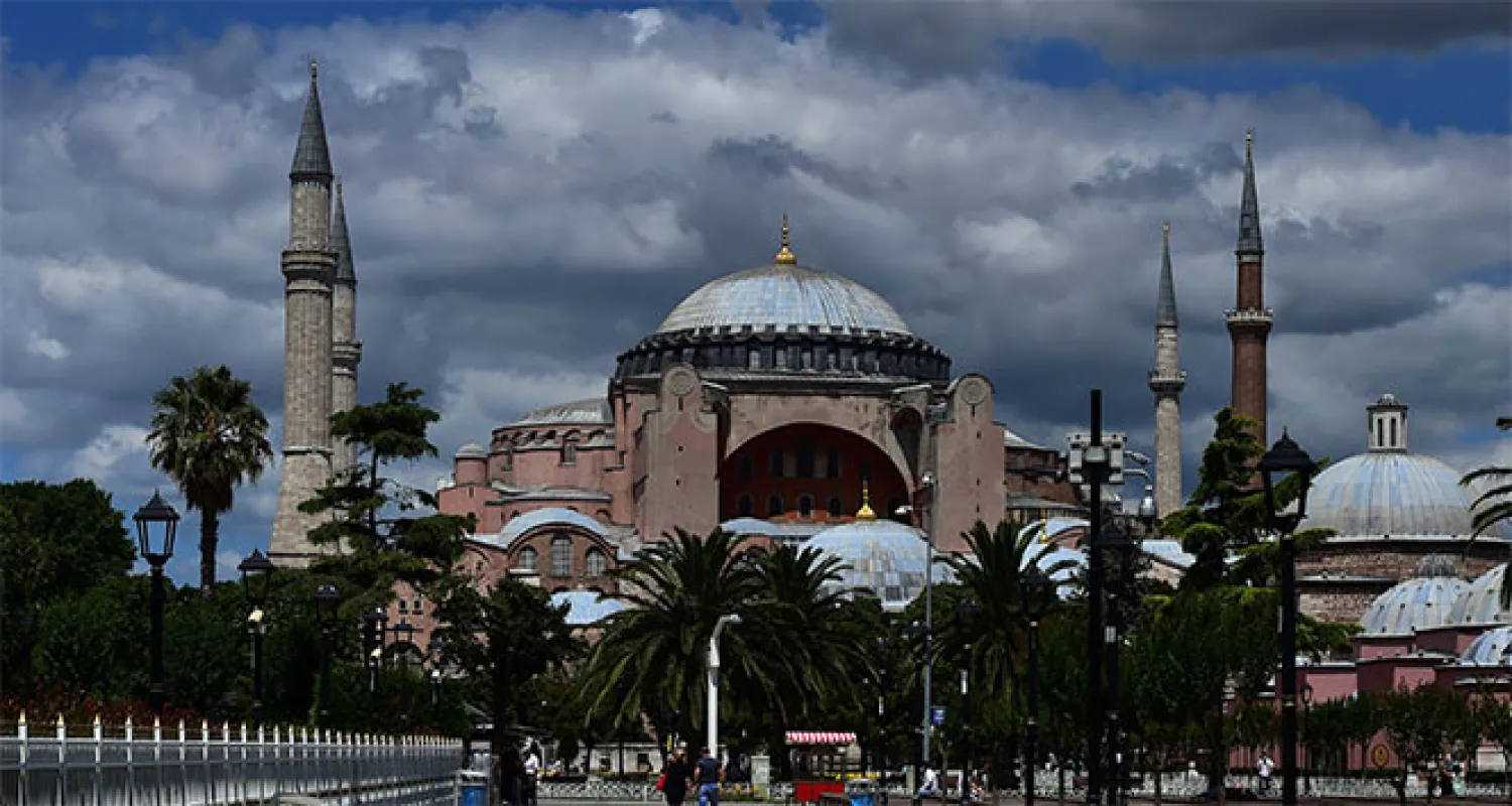 TBMM'de Ayasofya kararı ayakta alkışlandı