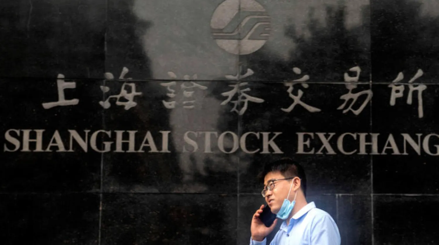 يحذر «بنك أوف أميركا» من تكرار فقاعة وقعت في 2015 في بورصة شنغهاي مع الصعود الصاروخي للأسهم (إ.ب.أ)