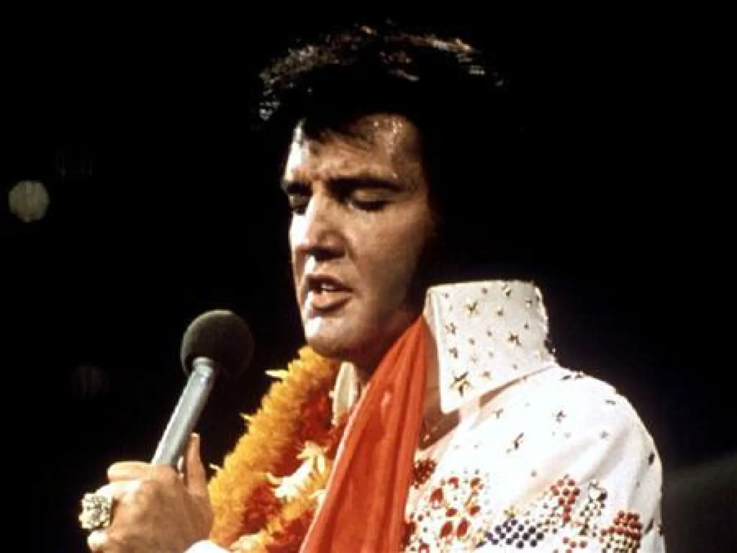 Elvis Presley performs in concert during his "Aloha From Hawaii" 1972 television special. REUTERS/Stringer