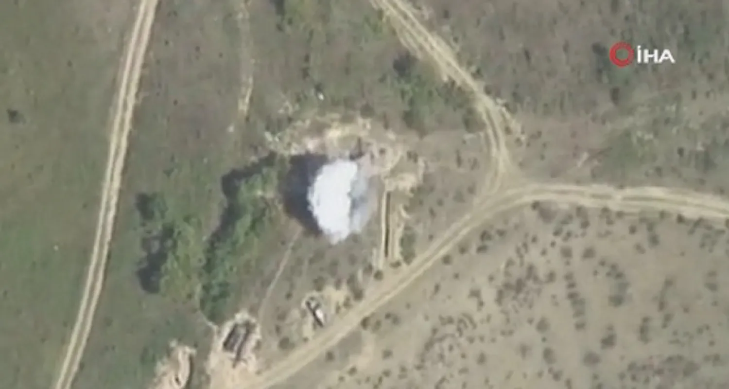 Azerbaycan, Ermenistan'a ait topçu birliğinin yönetim noktasını imha etti