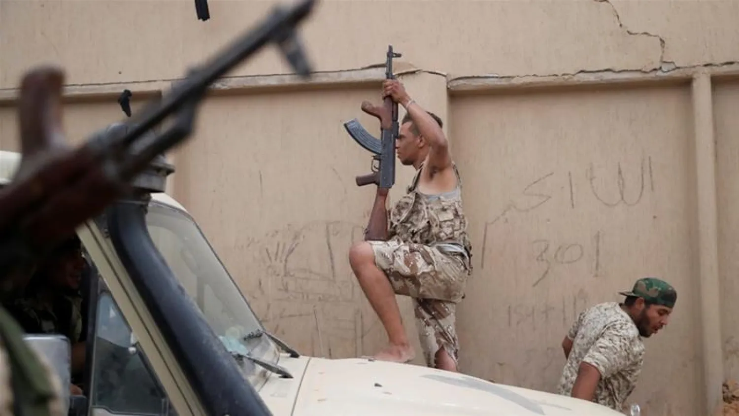 Libya'daki çatışmlardan bir kare (Reuters_Arşiv)