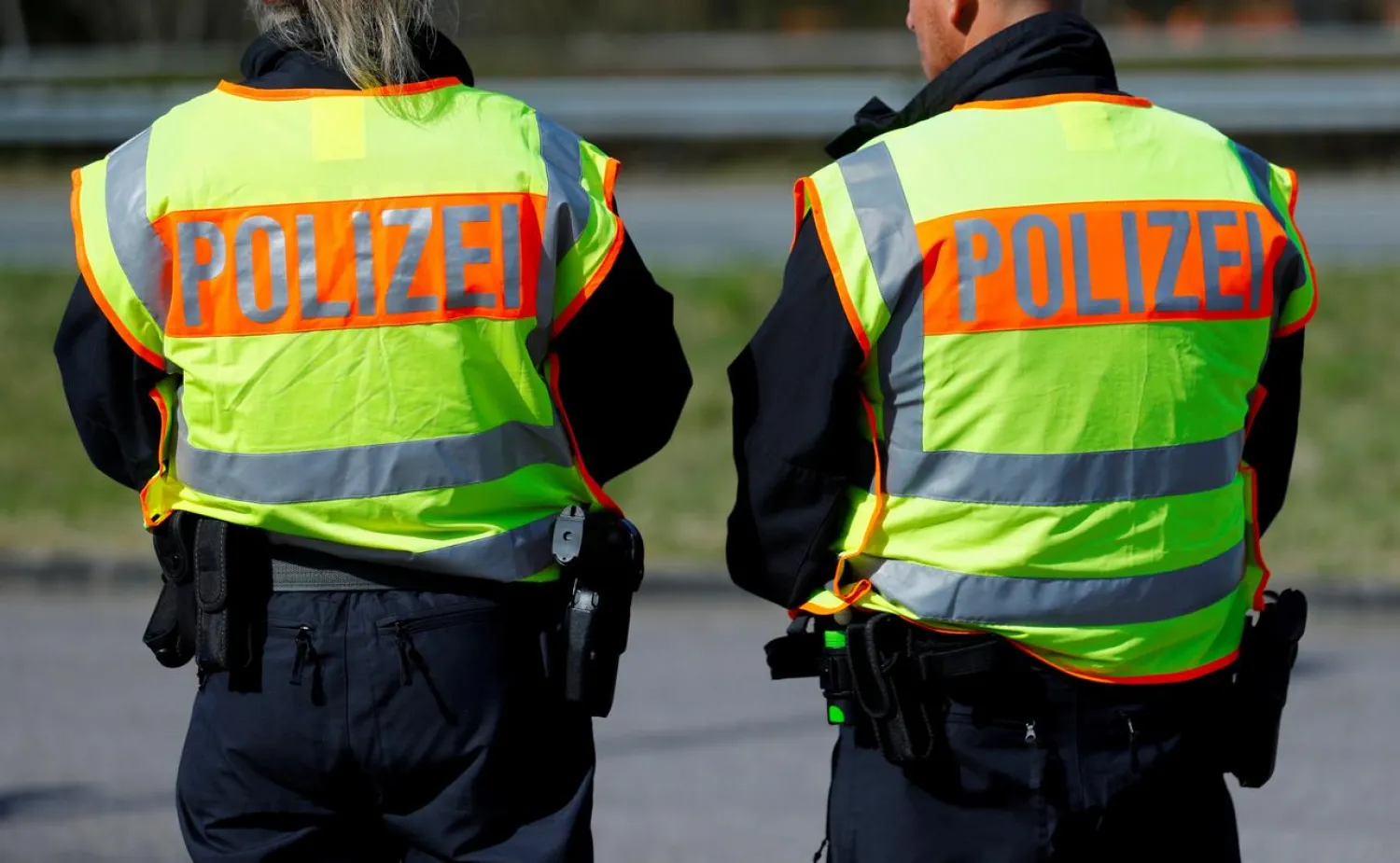 German police officers check cars at the border with France, due to the spreading of the coronavirus in Saarbruecken, Germany, March 16, 2020. (Reuters)
