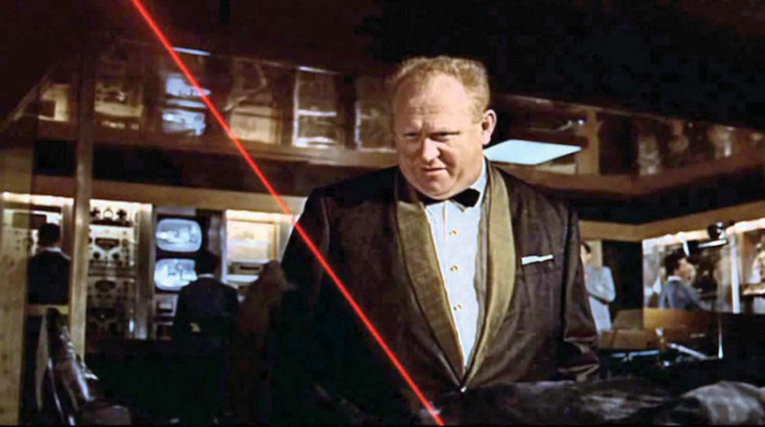 جيرت فروب يرقب الشعاع في «غولدفينغر»