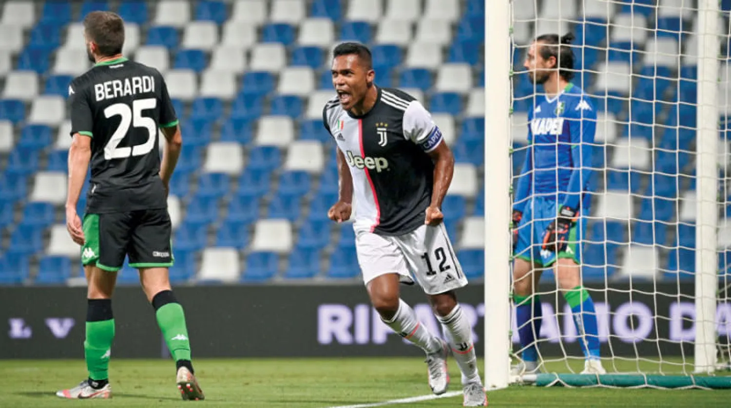 البرازيلي ساندرو يسجل هدف التعادل الثالث لينقذ يوفنتوس من الخسارة أمام ساسوولو (أ.ب)
