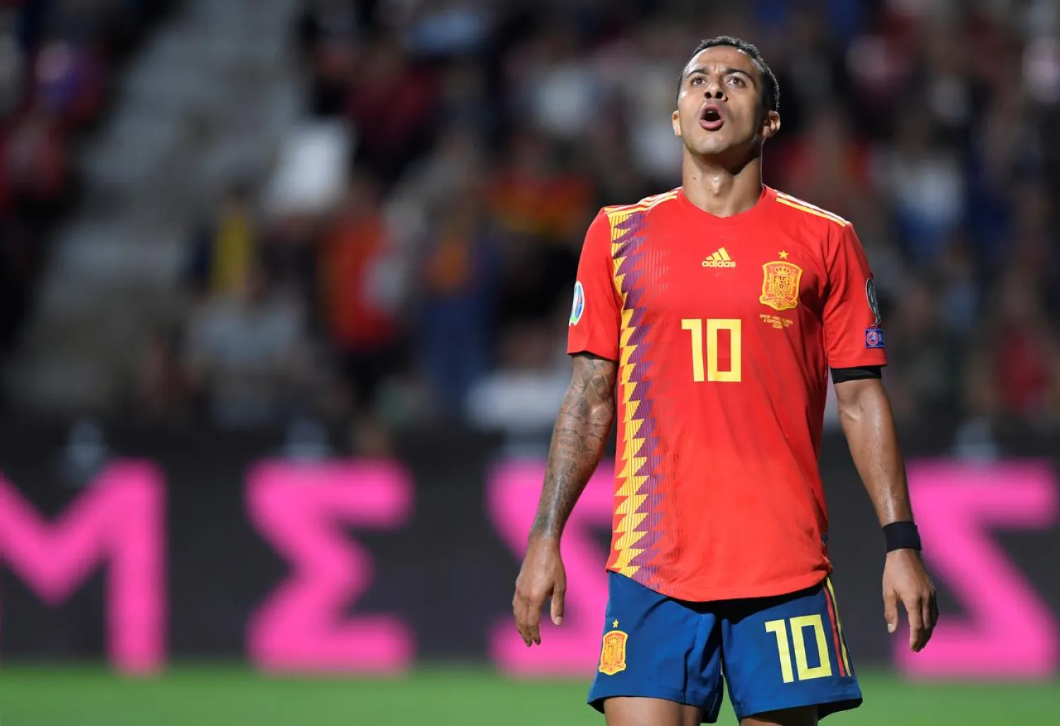 FILE PHOTO: Soccer Football - Euro 2020 Qualifier - Group F - Spain v Faroe Islands - El Molinon, Gijon, Spain - September 8, 2019 Spain's Thiago Alcantara reacts REUTERS/Eloy Alonso