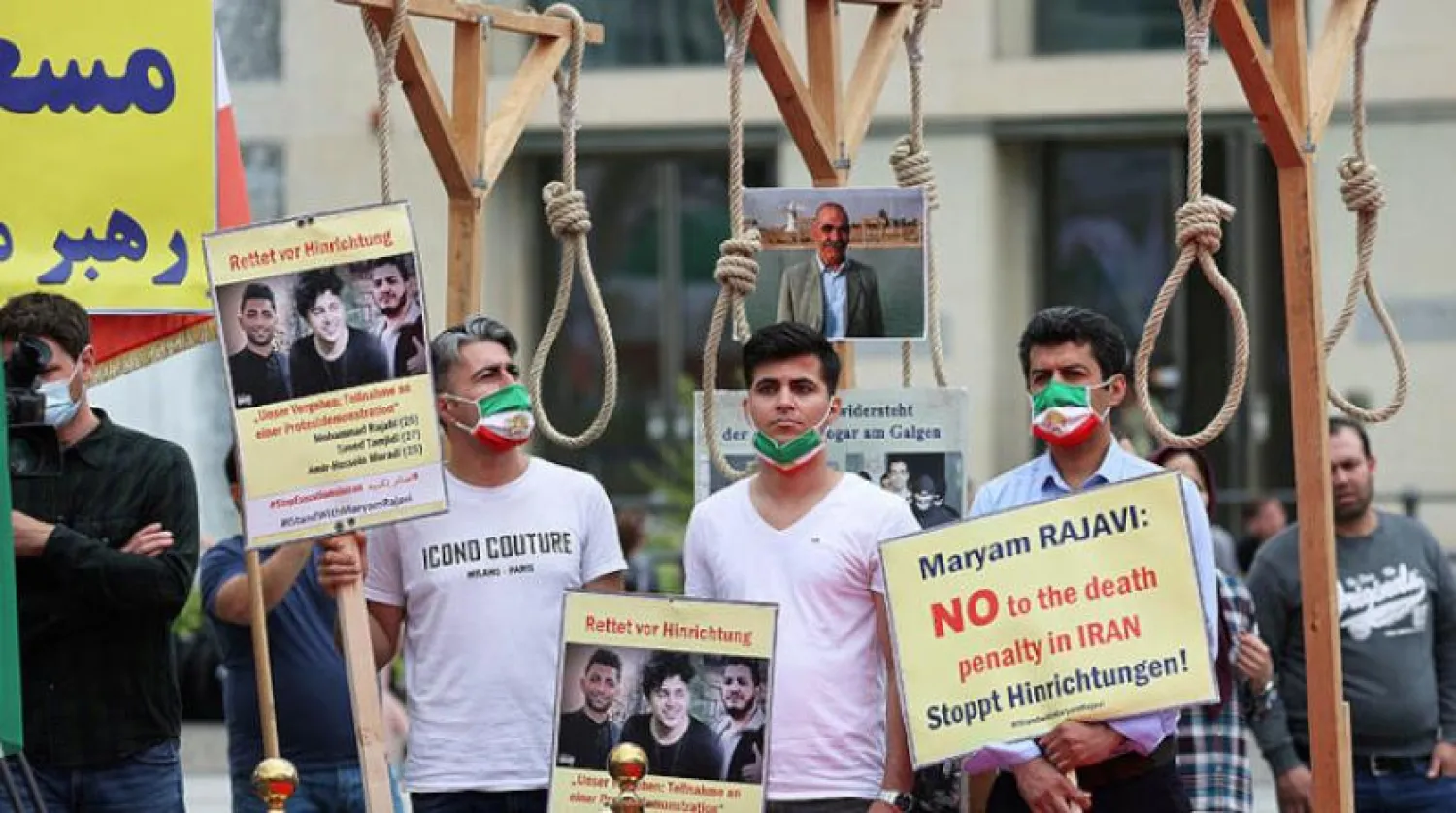 Berlin’deki İranlılar rejim muhalifleri hakkında verilen idam kararlarını protesto ettiler (Reuters)