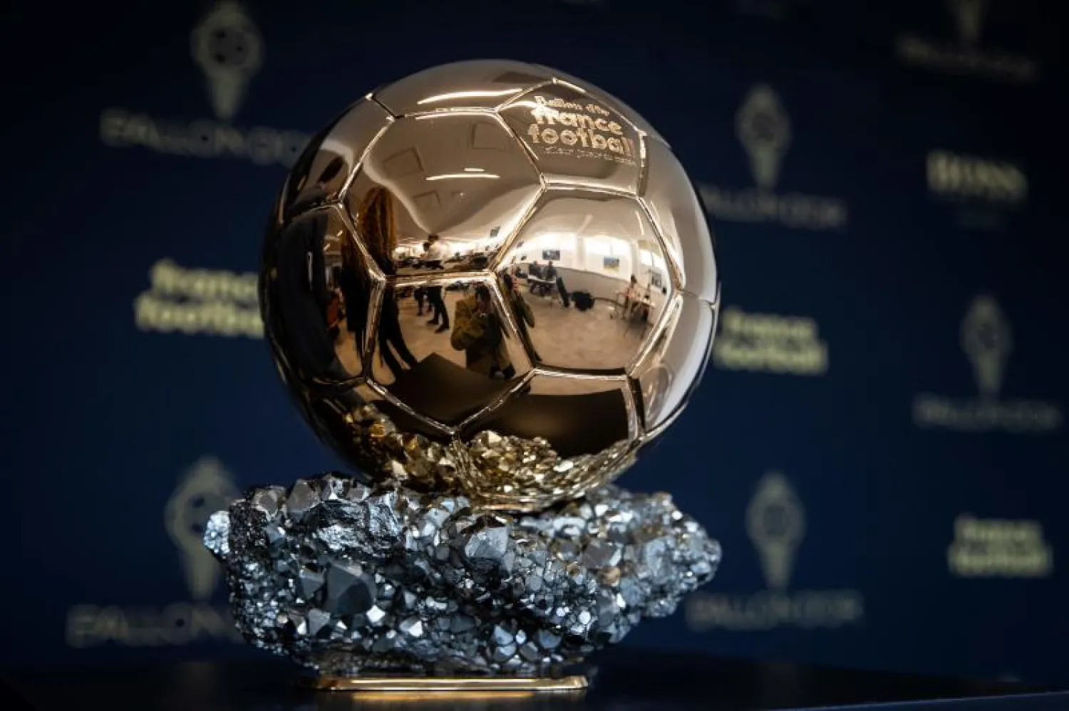 لأول مرة في تاريخها... «الكرة الذهبية» لن تُمنح هذا العام