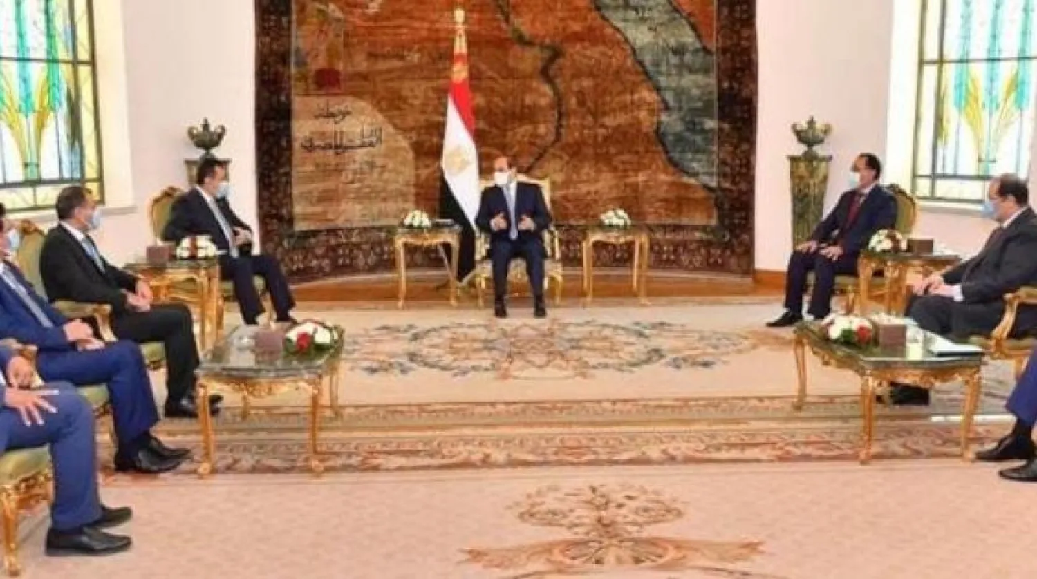 Mısır Cumhurbaşkanı Abdulfettah es-Sisi ve Yemen Başbakanı’nın görüşmesinden bir kesit