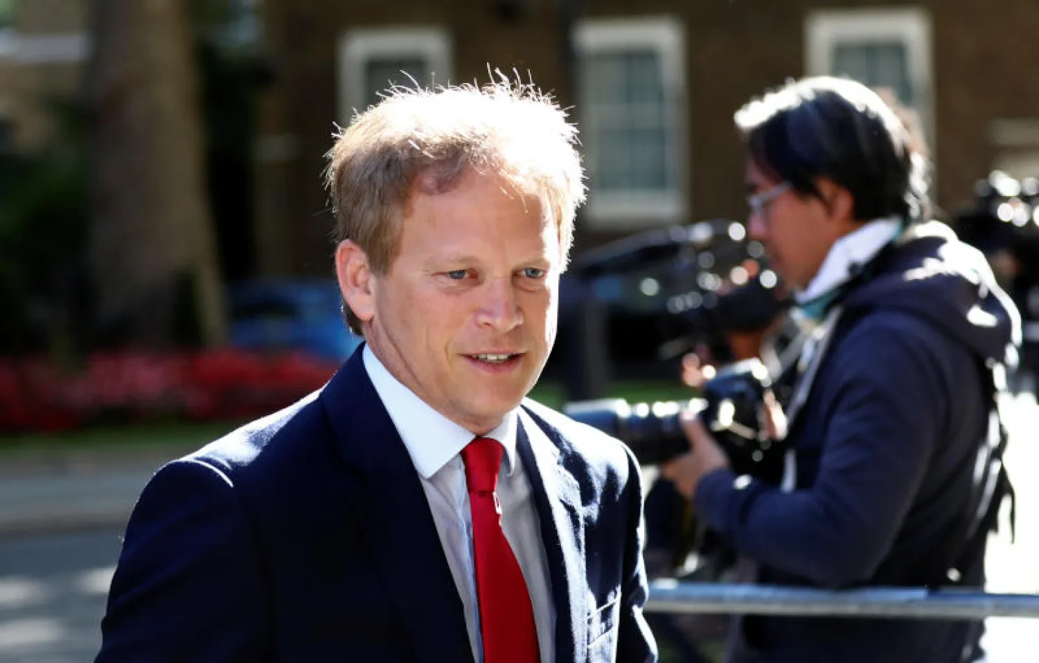 وزير النقل البريطاني غرانت شابس (رويترز)