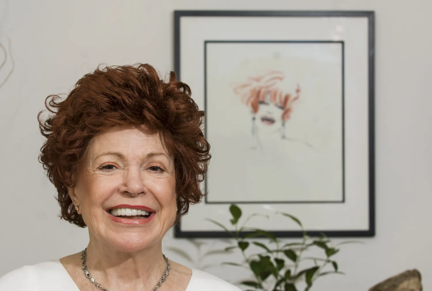 Portrait of Jazz singer Annie Ross as she poses in her Manhattan apartment, New York, New York, September 27, 2005. The picture was taken as part of a portrait session for Downbeat Magazine. (Photo by Jack Vartoogian/Getty Images)