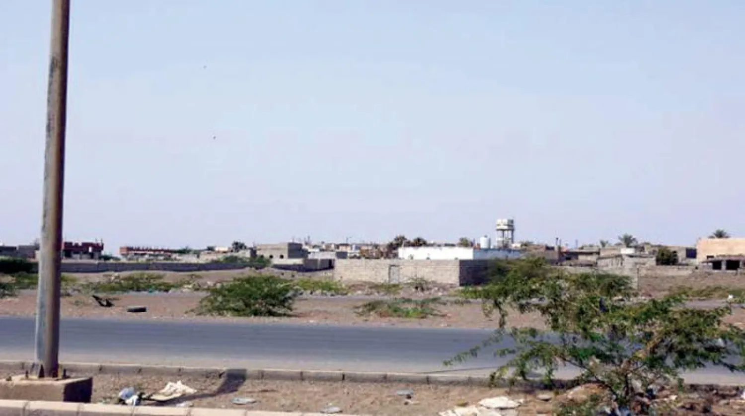 ميليشيات الحوثي تقصف مزارع المواطنين في الحديدة (موقع العمالقة)