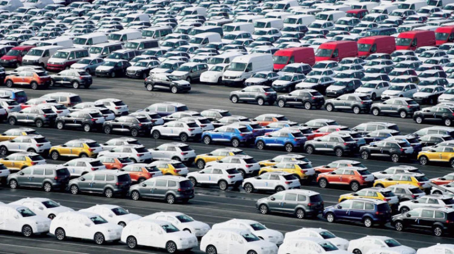 تراجع الاقتصاد الألماني بمعدل تاريخي في الربع الثاني من العام مع ضغوط متعددة الأوجه في ظل تفشي وباء كورونا وإجراءاته الاحترازية (إ.ب.أ)