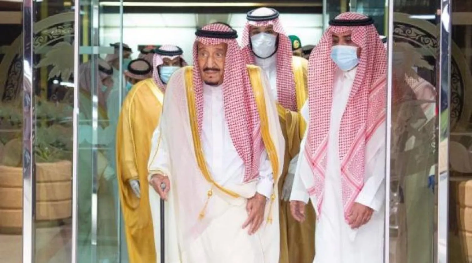 The Custodian of the Two Holy Mosques leaves King Faisal Specialist Hospital in Riyadh. SPA