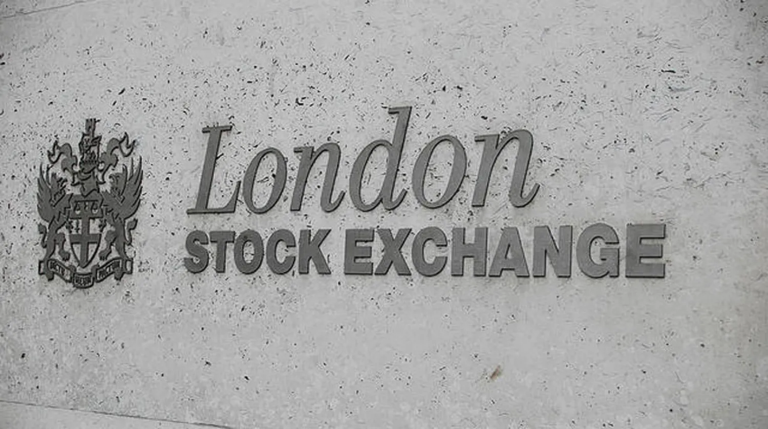 بورصة لندن قد تتخلى عن «ميلانو» من أجل «رفينيتيف»