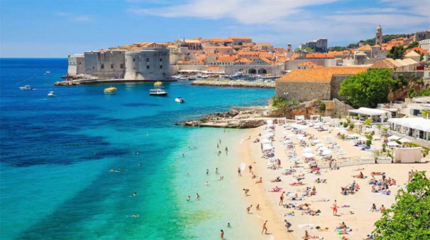 «الشباب» و«الصيف» بوّابتا الموجة الثانية في أوروبا