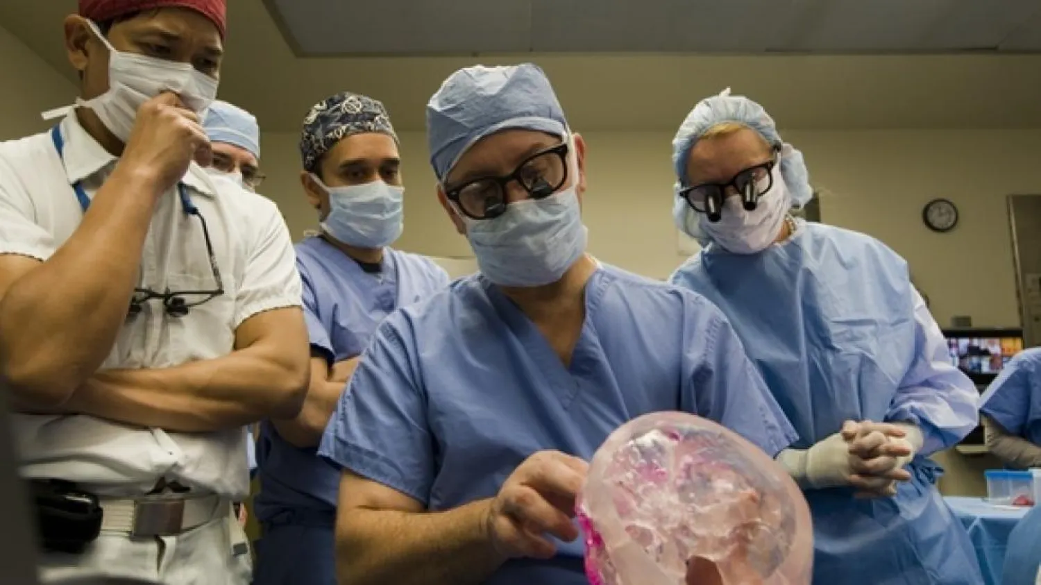 Doctors at the Cleveland Clinic -- (L-R) Dr. Risal Djohan, Dr. Daniel Alam, Dr. Francis Papay and Dr. Maria Siemionow -- completed the operation on Connie Culp in December 2008. (AFP)