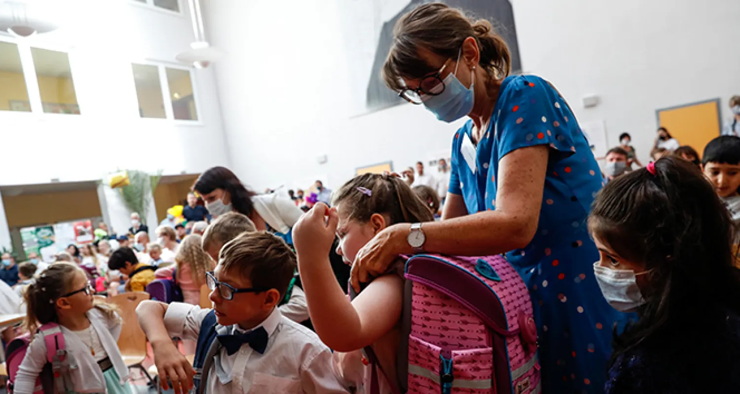 Almanya'da 153 bin öğrenci bugün ders başı yaptı