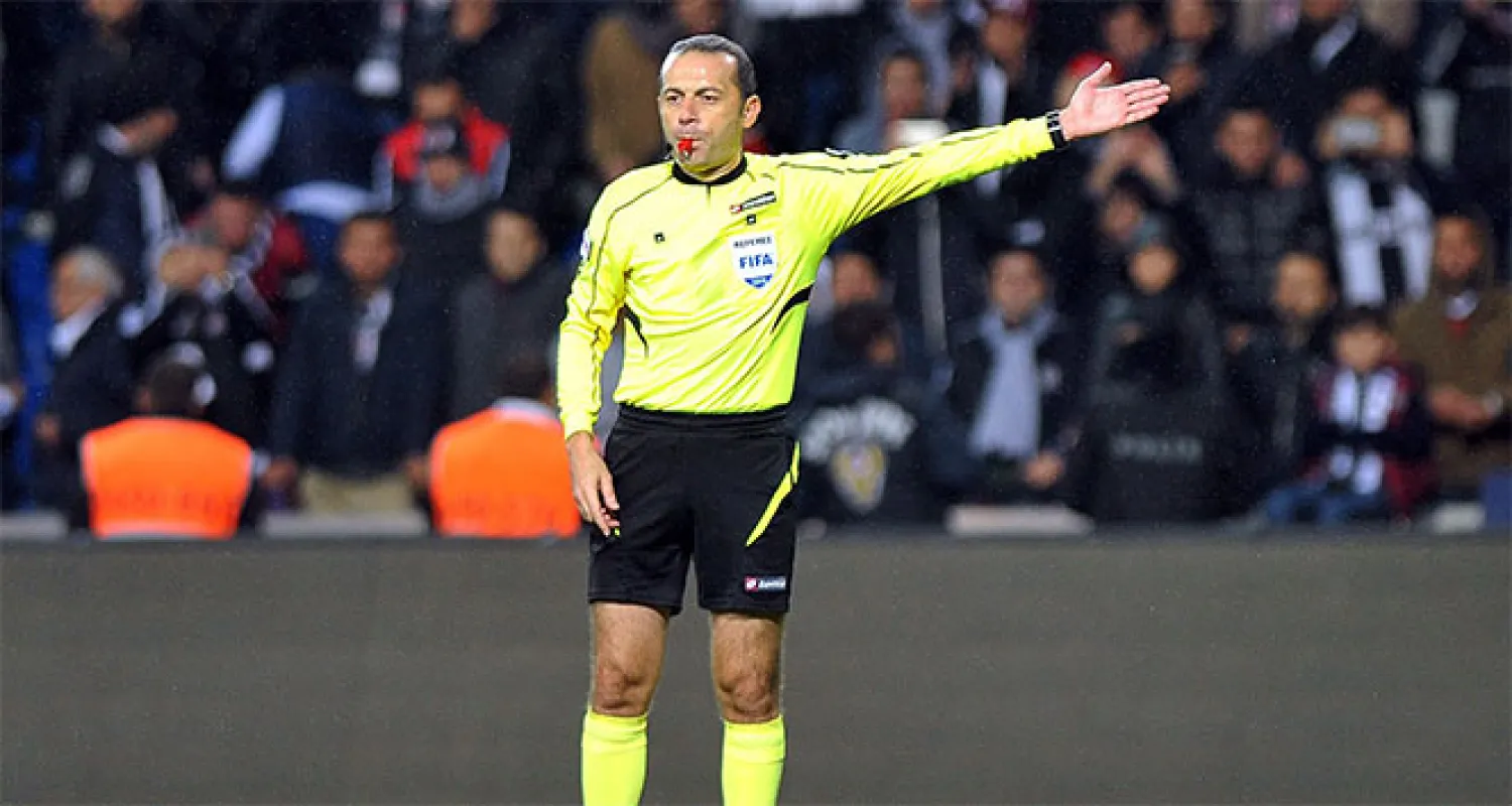 Cüneyt Çakır, Barcelona - Napoli maçında düdük çalacak