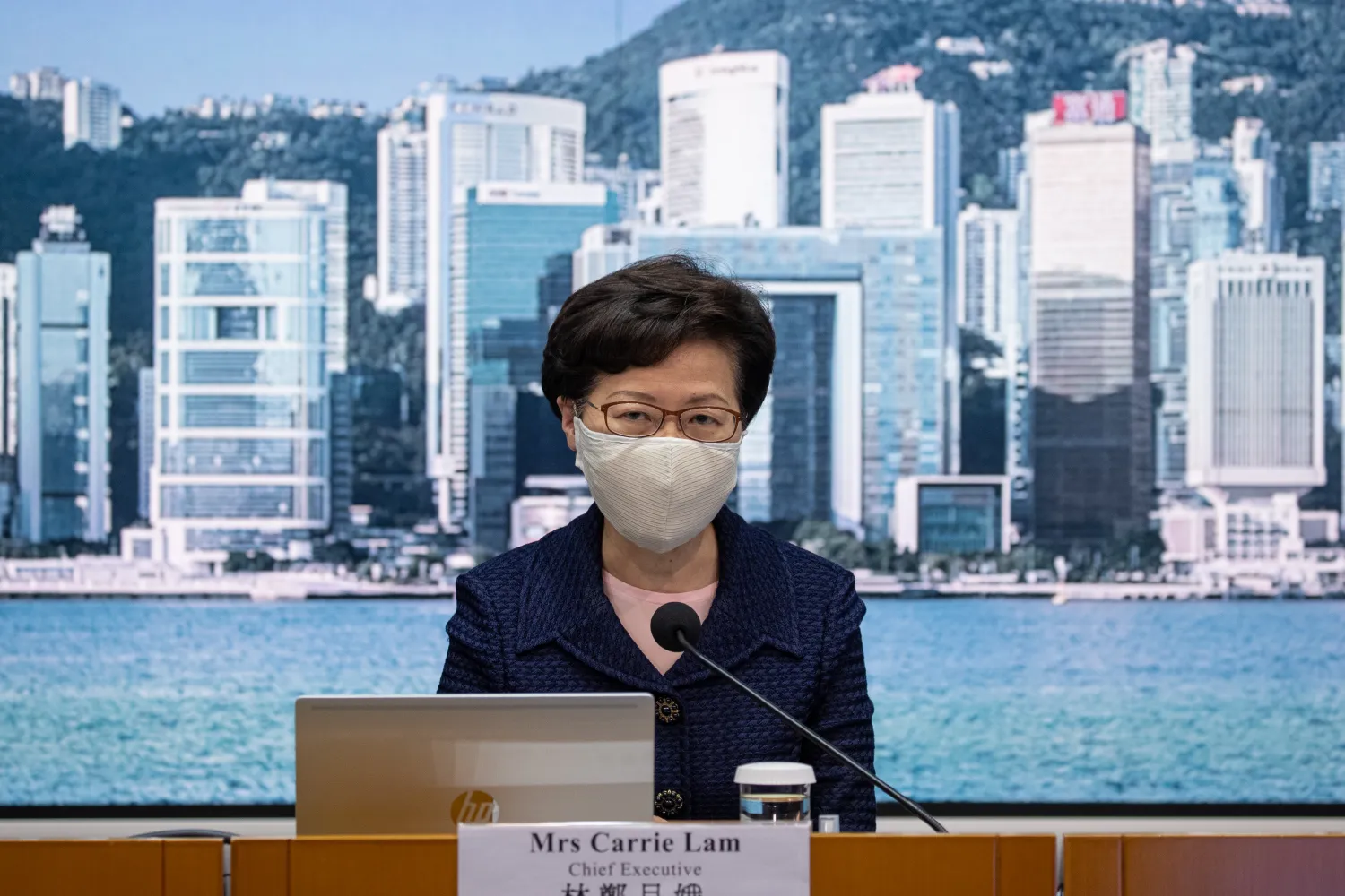 Hong Kong, tüm sakinlerine ücretsiz Kovid-19 testi sağlayacak