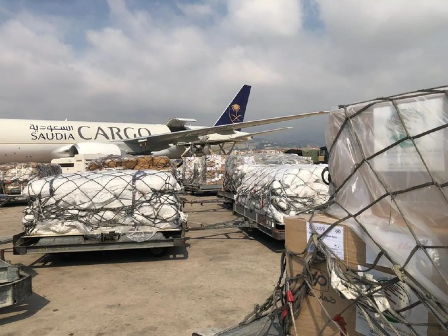 Saudi Arabia sets up an air bridge for Lebanon's relief
