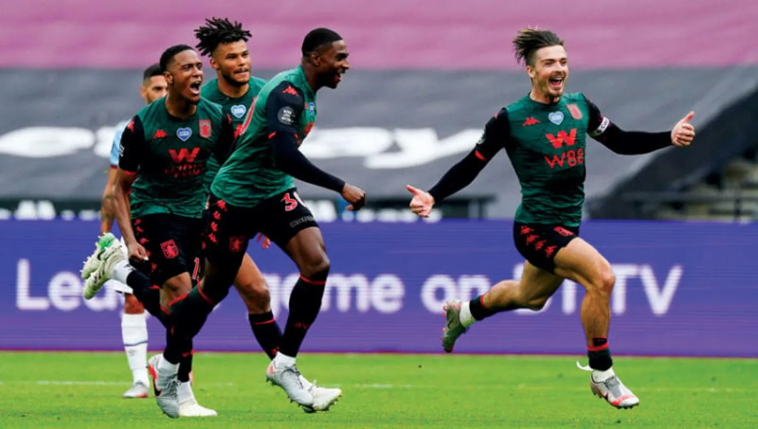 جاك غريليش بعد أن سجل هدفاً في المباراة الأخيرة هذا الموسم (الغارديان)