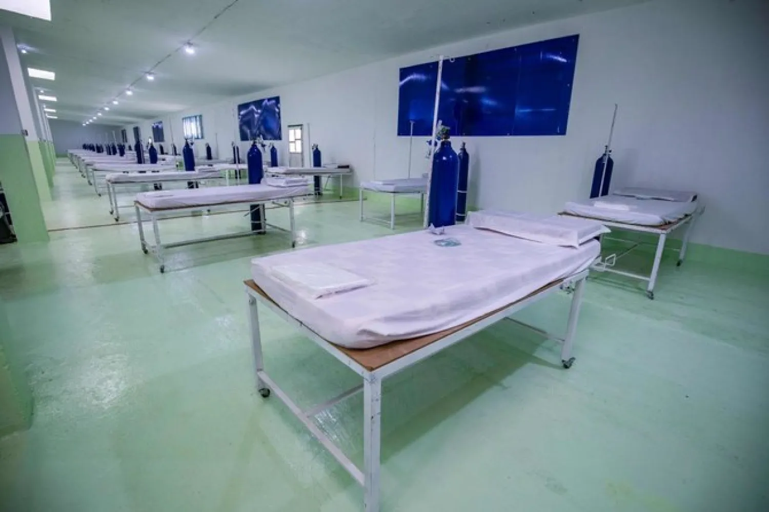 Ward at a specialized coronavirus hospital inaugurated by the Kurdish Red Crescent in Hasakeh. (AFP)