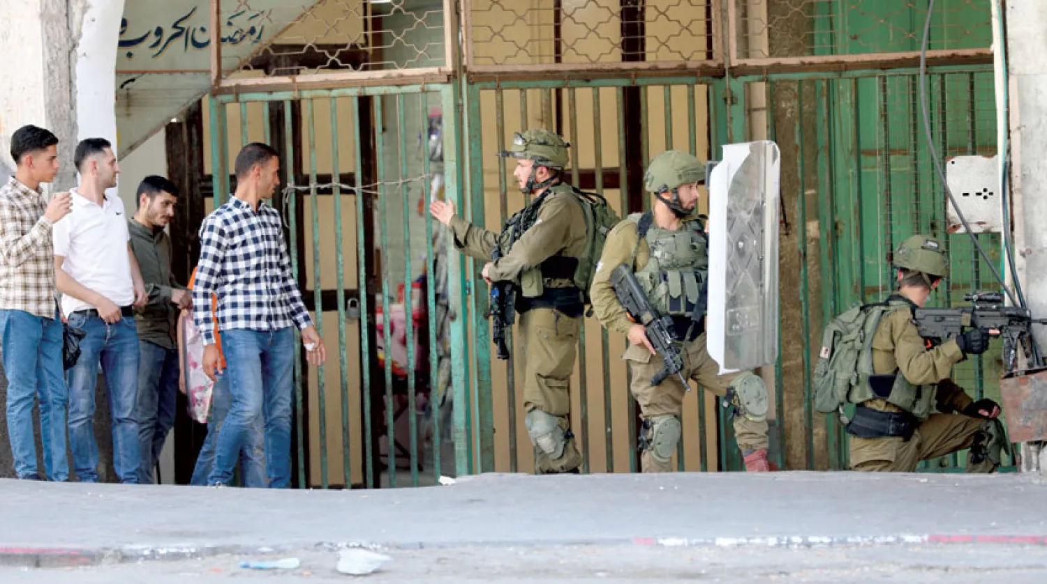 الاتفاق الإماراتي - الإسرائيلي جاء بعد عقود من مبادرات السلام الفاشلة بين الفلسطينيين والإسرائيليين (إ.ب.أ)