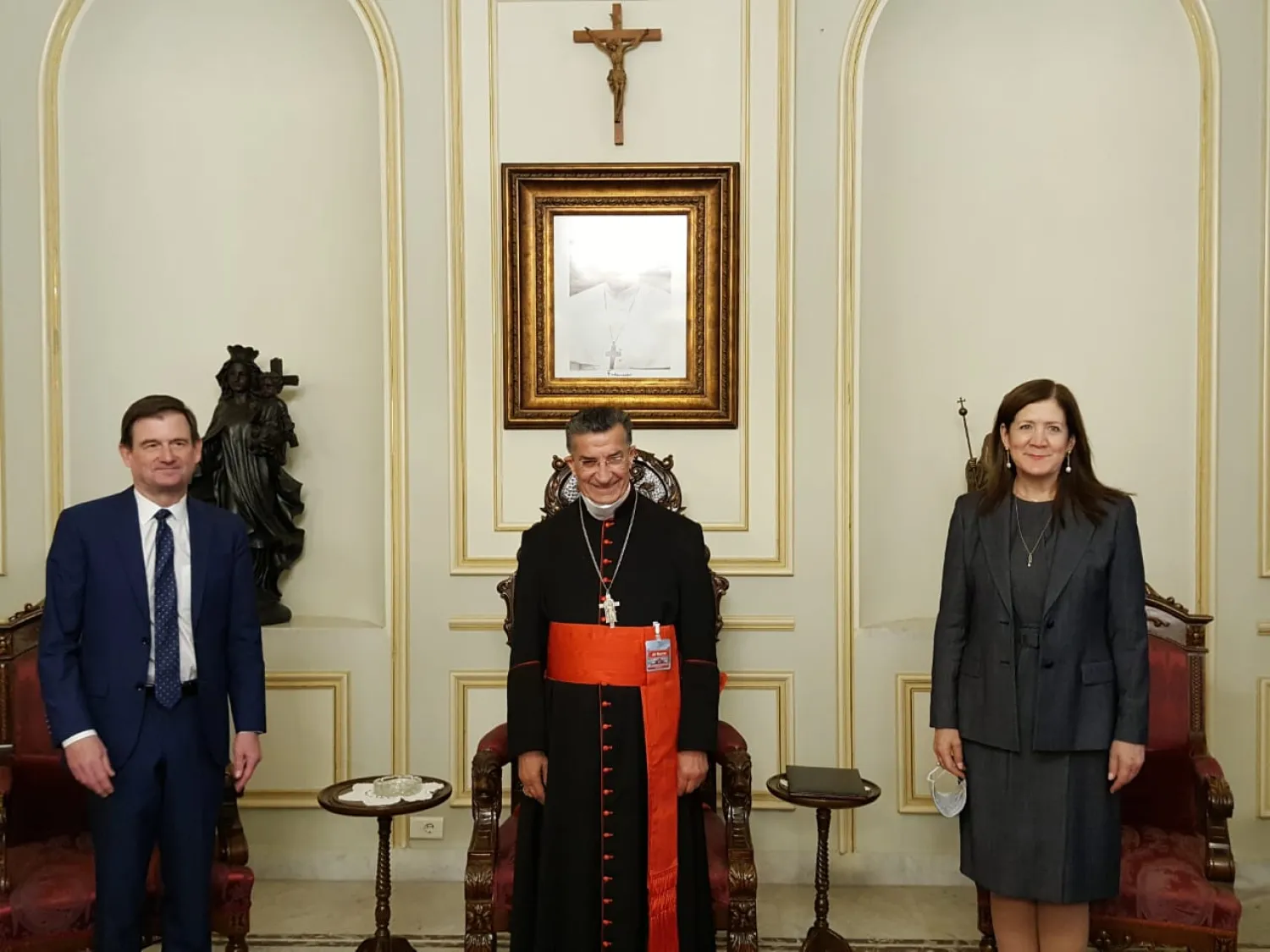 Maronite Patriarch Bechara Boutros Rahi met in Bkerke with US Under Secretary of State for Political Affairs, David Hale, in the presence of US Ambassador to Lebanon, Dorothy Shea (NNA)