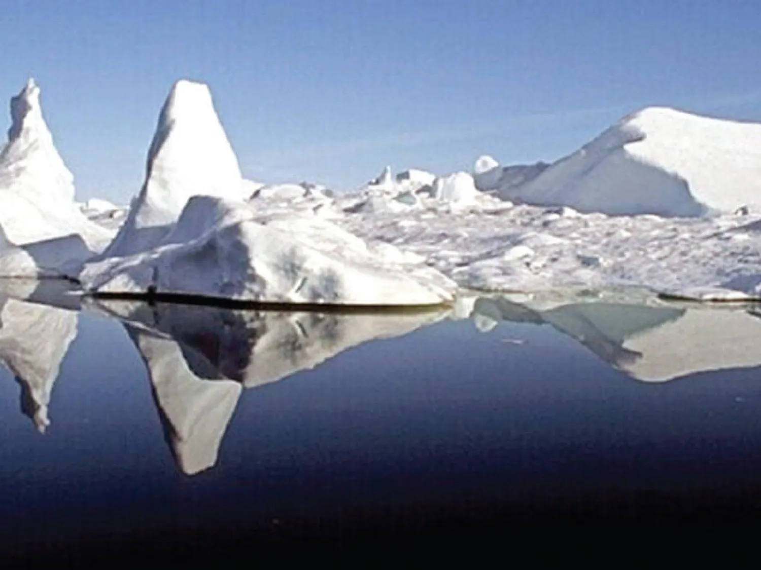 باحثون: ذوبان الجليد في غرينلاند «تجاوز نقطة اللاعودة»