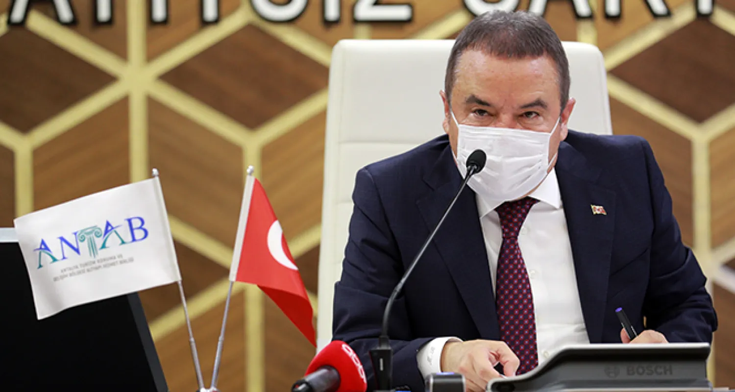 Antalya Büyükşehir Belediye Başkanı Muhittin Böcek'in korona testi pozitif çıktı