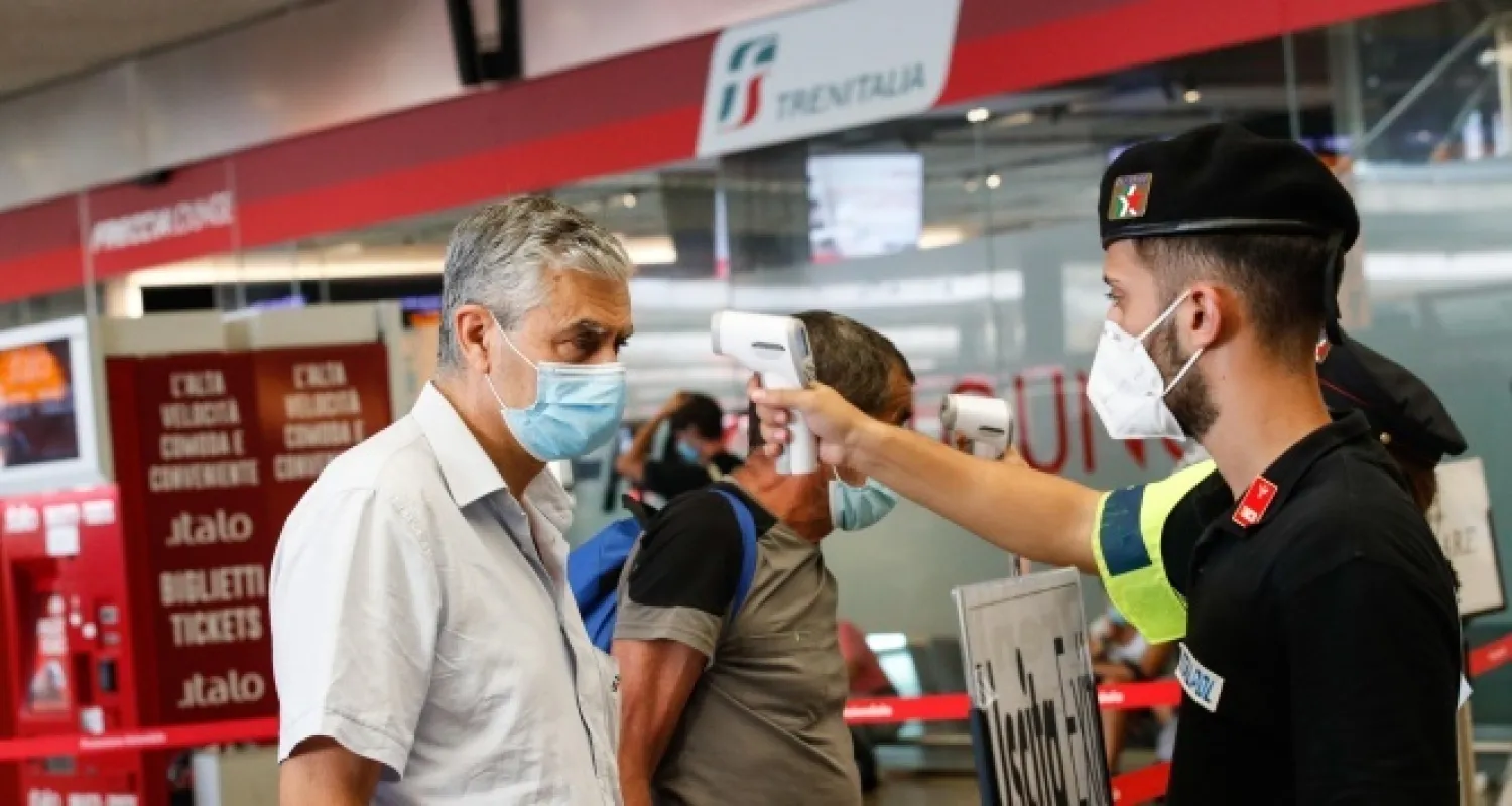 İtalya'da Kovid-19 vaka sayıları 2 gündür binin üzerinde seyrediyor