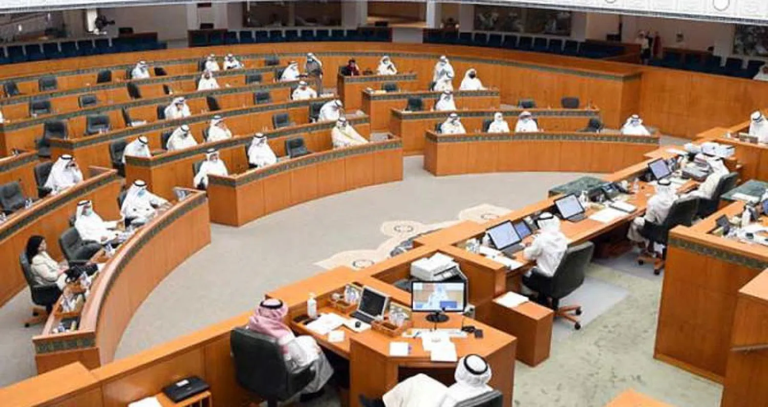 التصويت على طرح الثقة بوزير الداخلية الكويتي اليوم