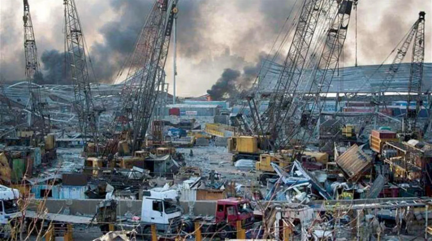 عشرات الآليات أتلفها الانفجار في مرفأ بيروت (المركزية)