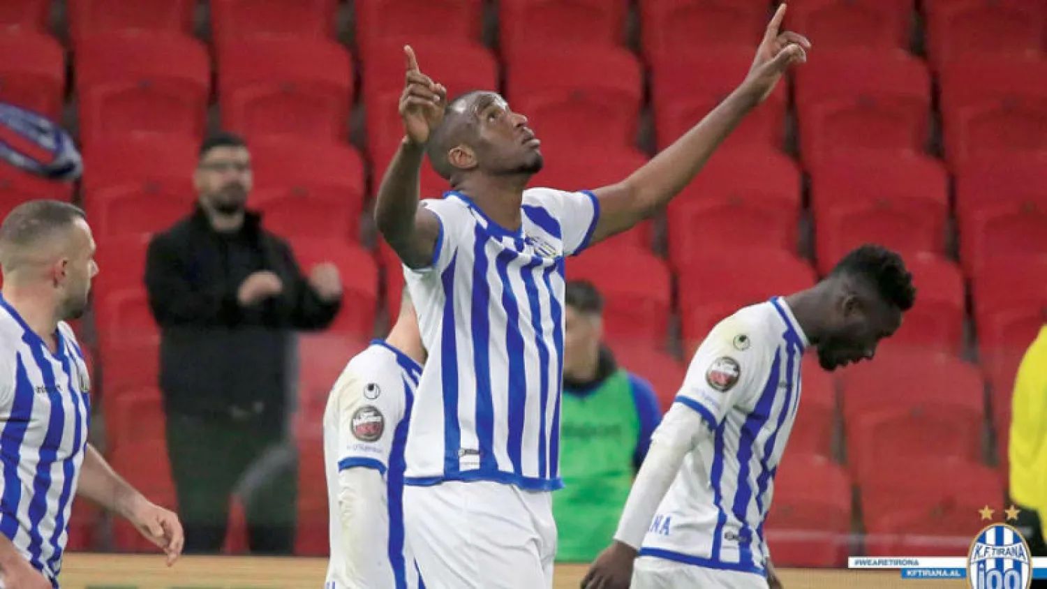 في الموسم الأول مع تيرانا قاد نغو النادي للصعود الى الدوري الممتاز (الغارديان)