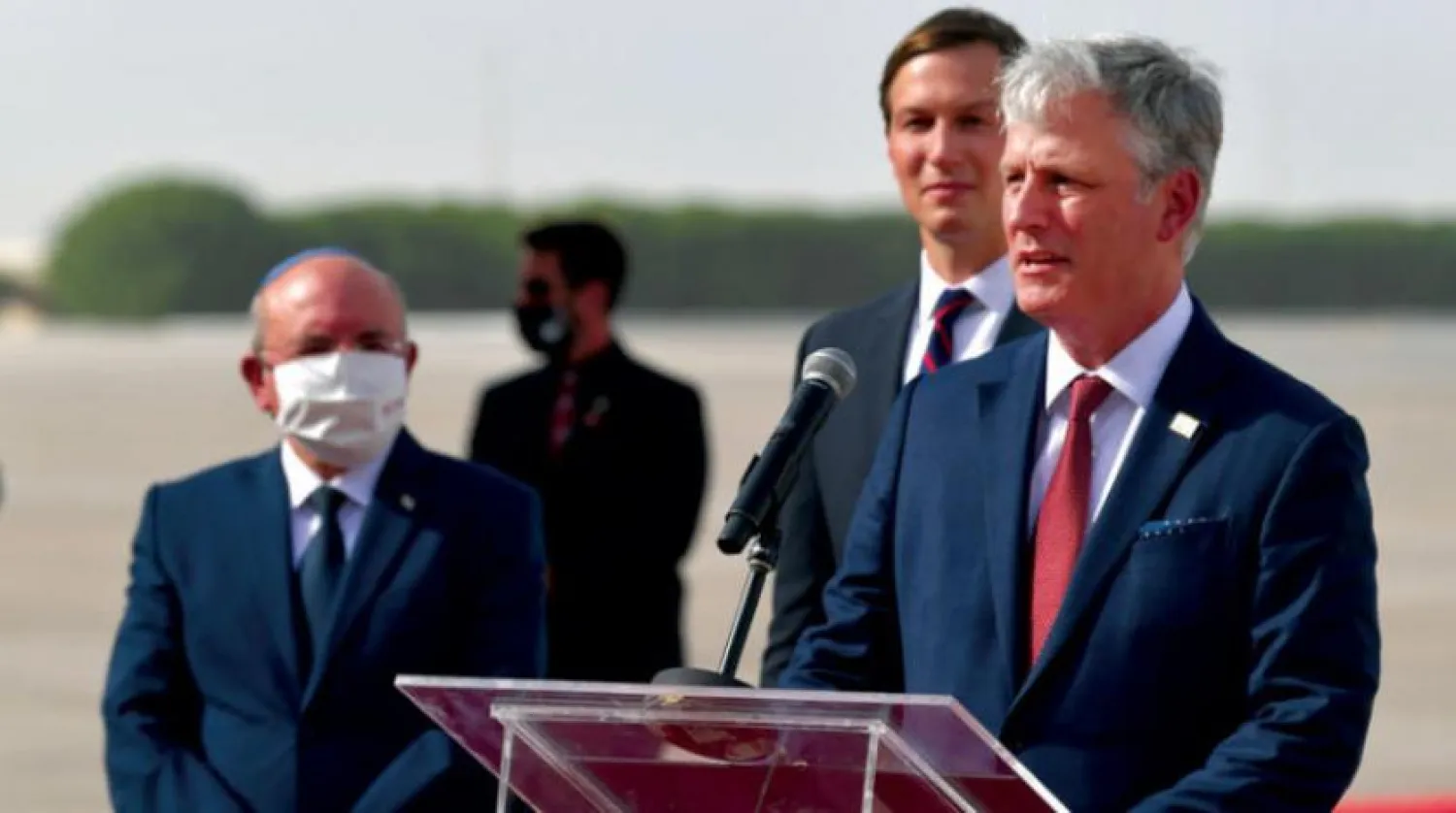 İsrail heyeti, BAE ile İsrail arasında gerçekleştirilen ilk ticari uçuşla Abu Dabi'ye gitti