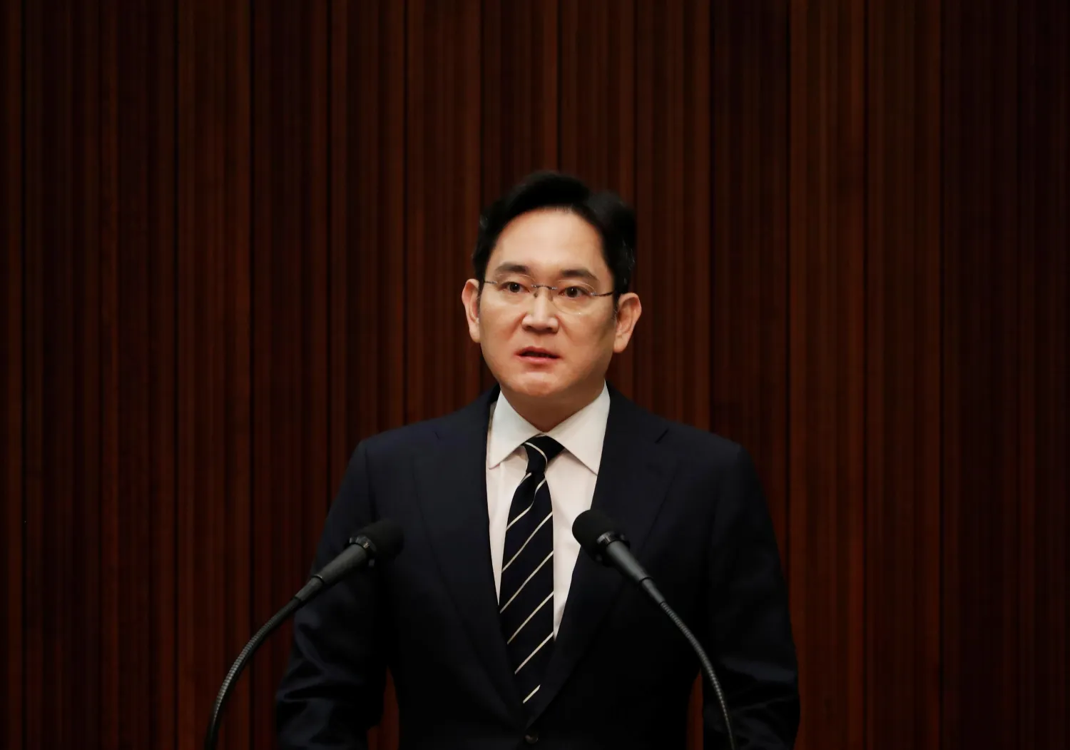 FILE PHOTO: Samsung Electronics Vice Chairman, Jay Y. Lee, speaks during a news conference at a company's office building in Seoul, South Korea, May 6, 2020. REUTERS/Kim Hong-Ji/Pool
