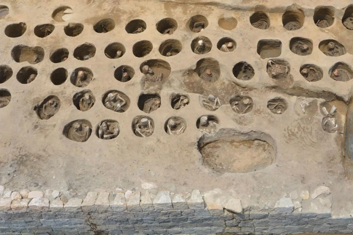 Osaka Eğitim Kurulu ve Kültürel Miras Derneği, neredeyse 30 yıldır bölgedeki araştırmaları yürütüyor (Osaka Belediyesi)

