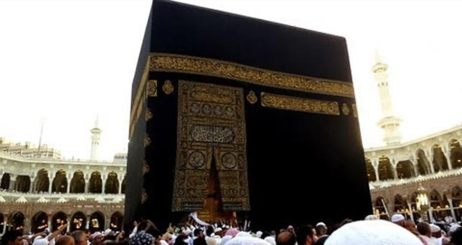 نيابة عن خادم الحرمين... أمير مكة يتشرف اليوم بغسل الكعبة