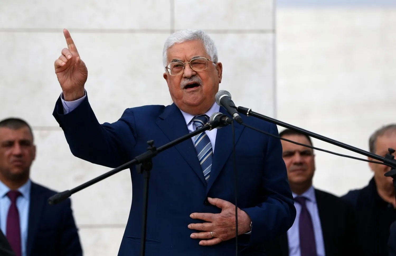 Palestinian President Mahmoud Abbas gives a speech to mark the 14th anniversary of the death of former president Yasser Arafat in November 2018. (Getty Images)