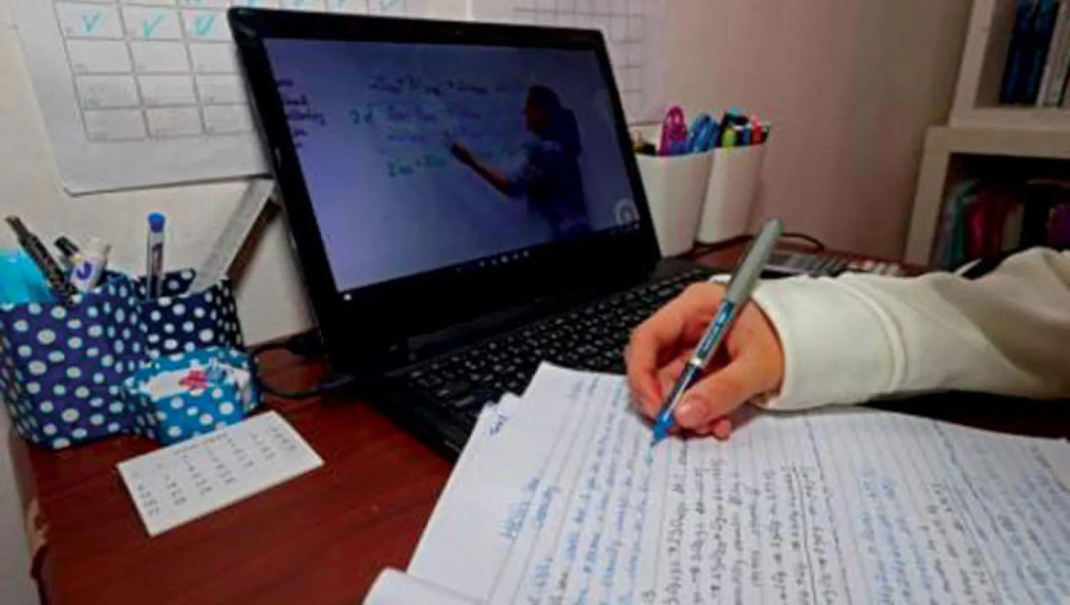 منصة «مدرستي» تتجاوز التحديات عبر بدائل (الشرق الأوسط)