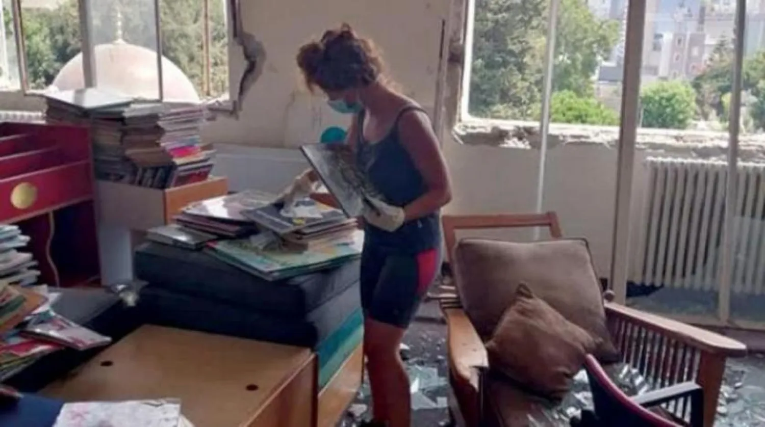 Yaşanan yıkıcı patlama Başura bölgesindeki halk kütüphanesini de etkiledi (Şarku’l Avsat)