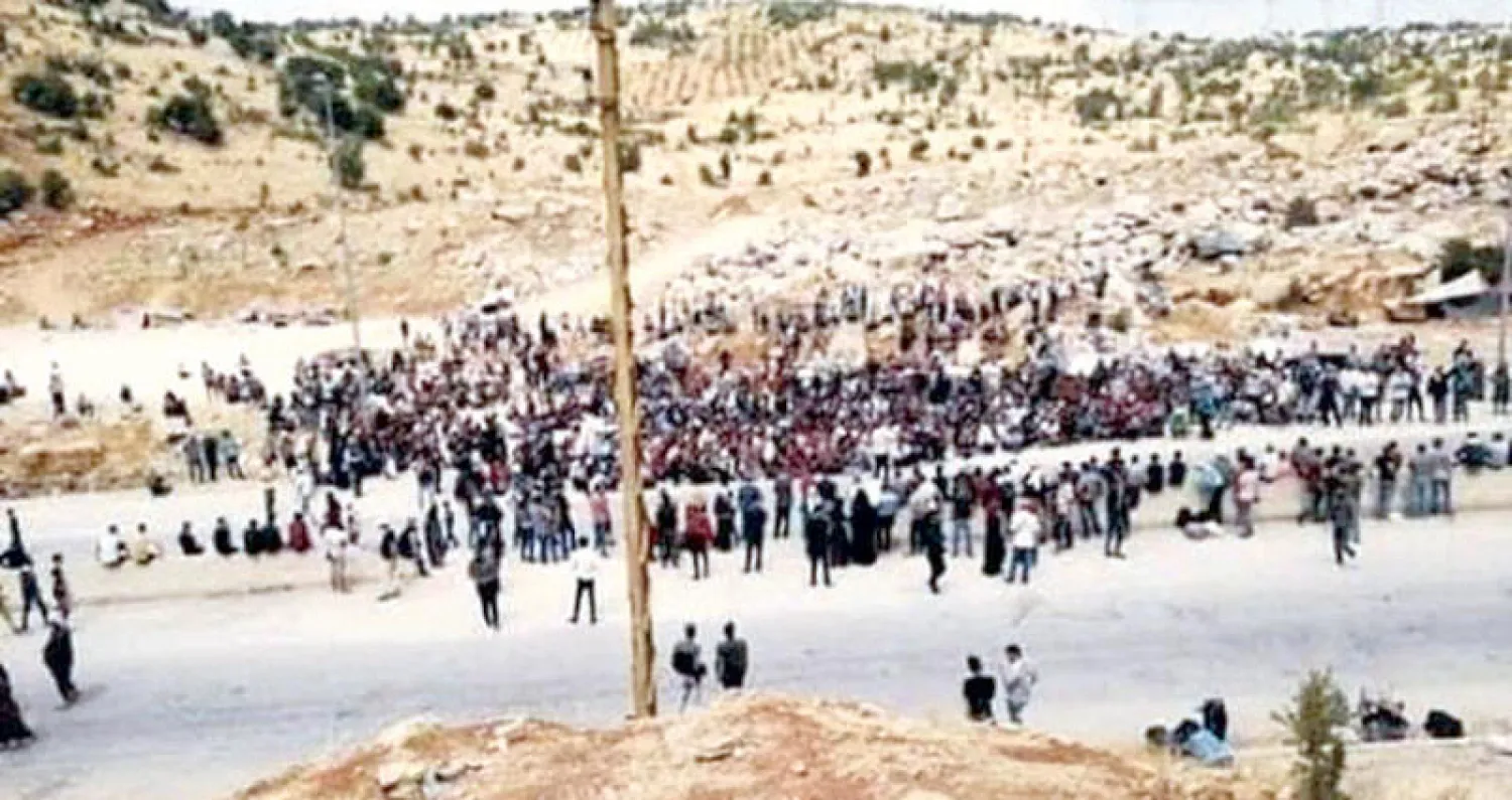 تقرير حقوقي يتحدث عن «تكدس» السوريين على حدود لبنان