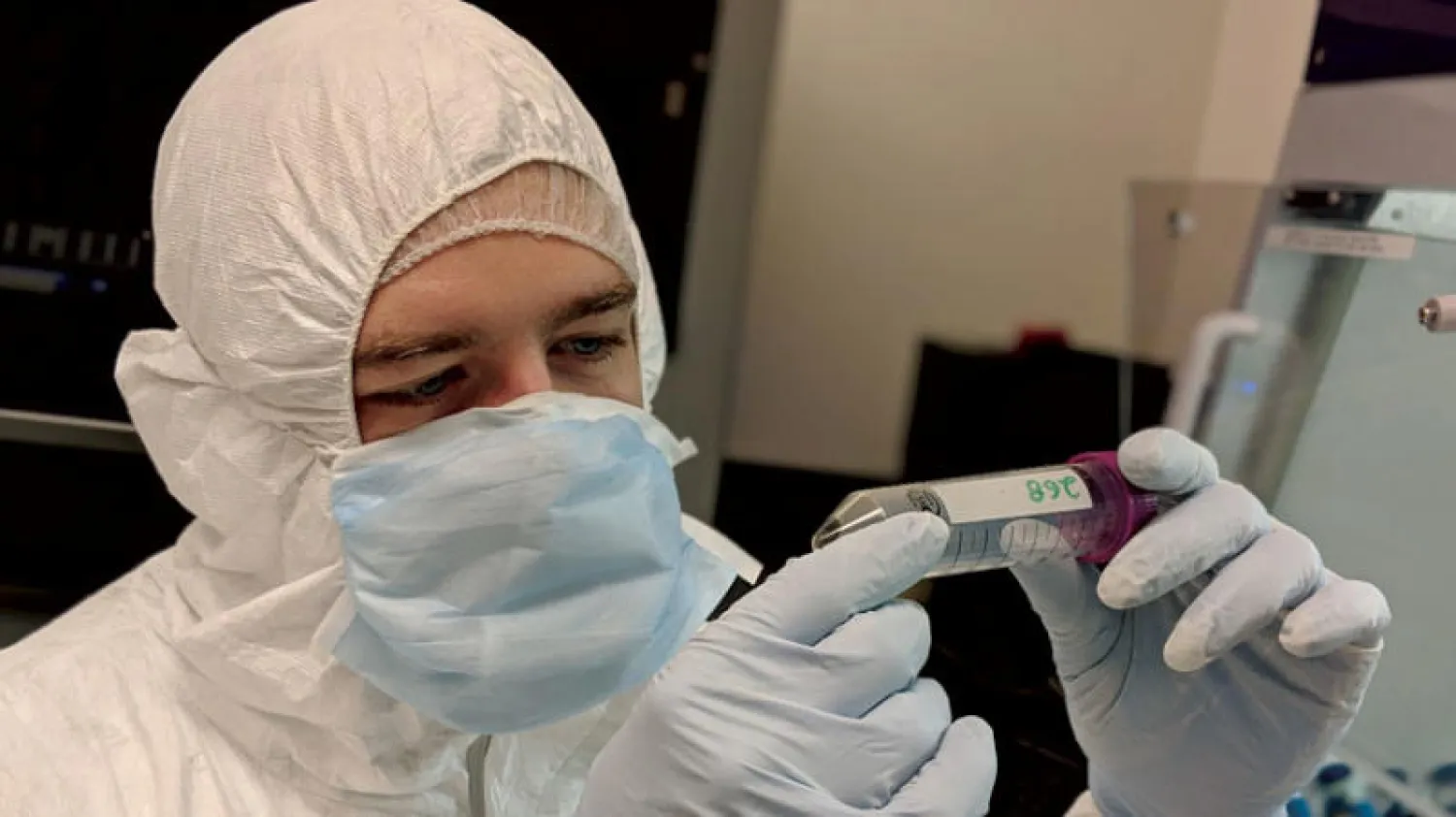 باحث بجامعة «ماك ماستر» يستعيد الحمض النووي